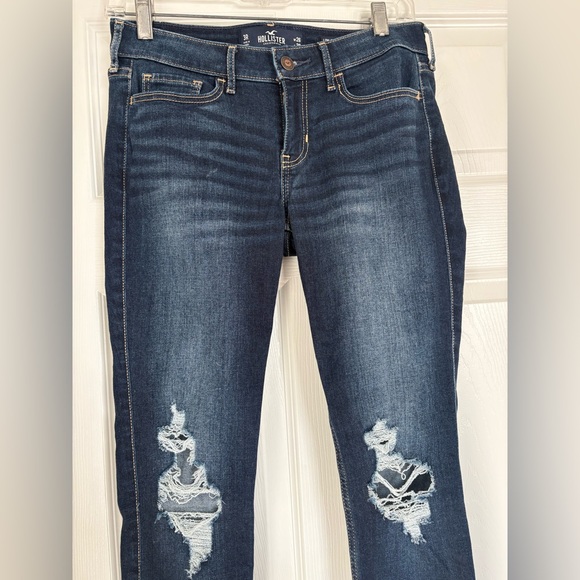 HOLLISTER JUNIOR WOMEN LOW RISE SUPER SKINNY CLASSIC STRETCH DISTRESSED JEANS 3R - Picture 2 of 7